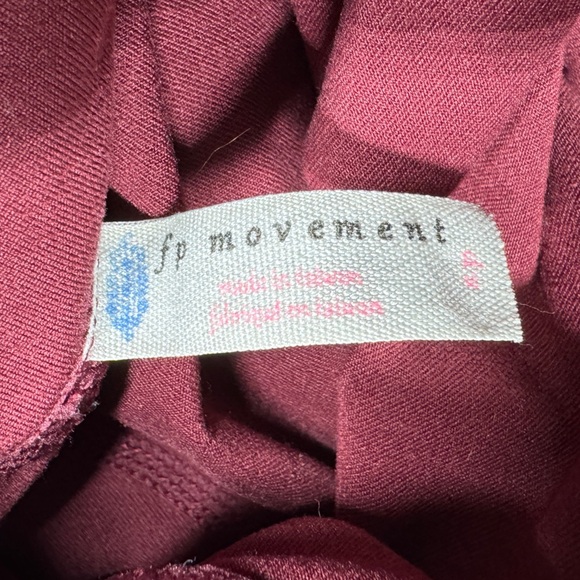 Free People Movement Good Times High Ruse Maroon Red Leggings Size Small - Picture 15 of 16